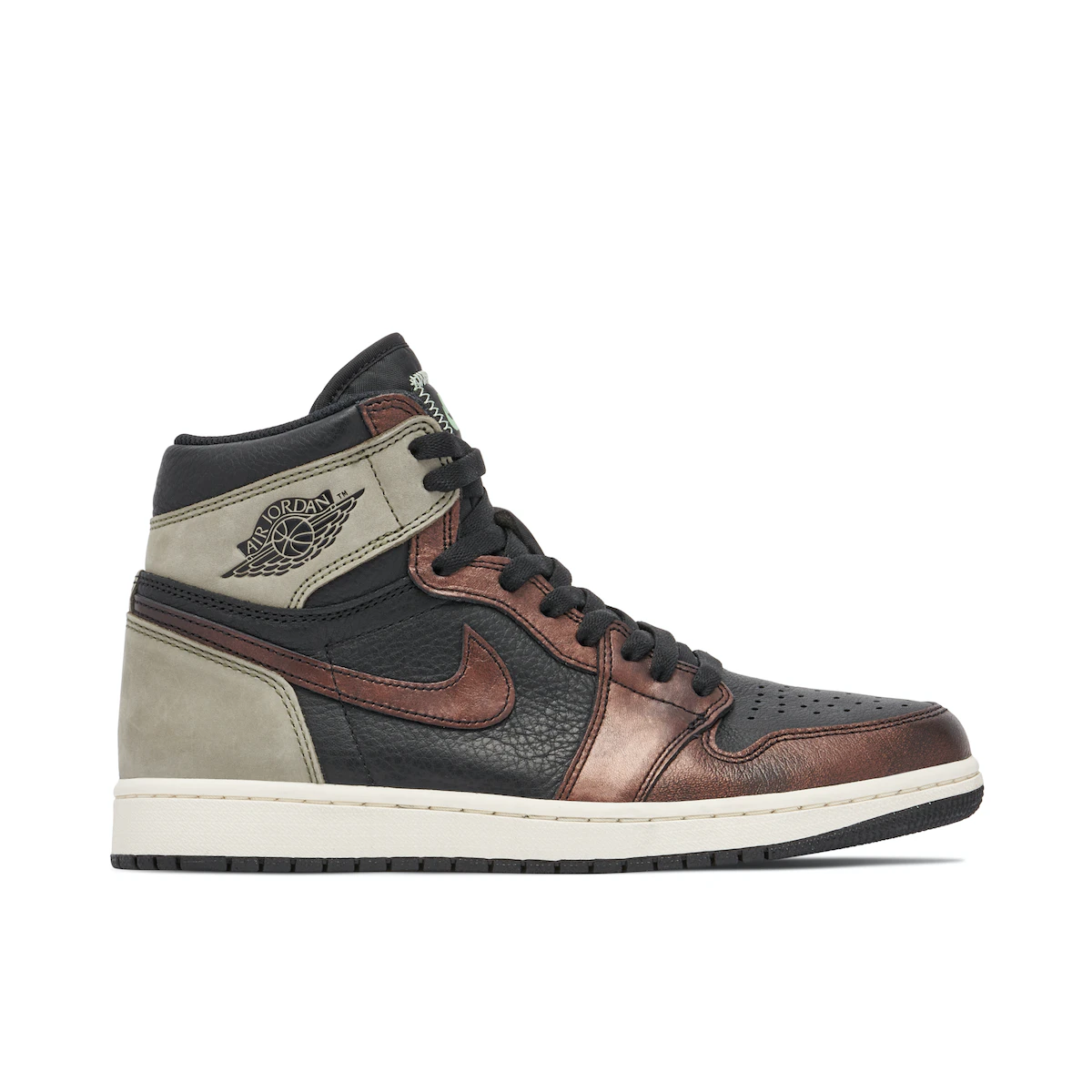 Nike Air Jordan 1 Retro High Patina