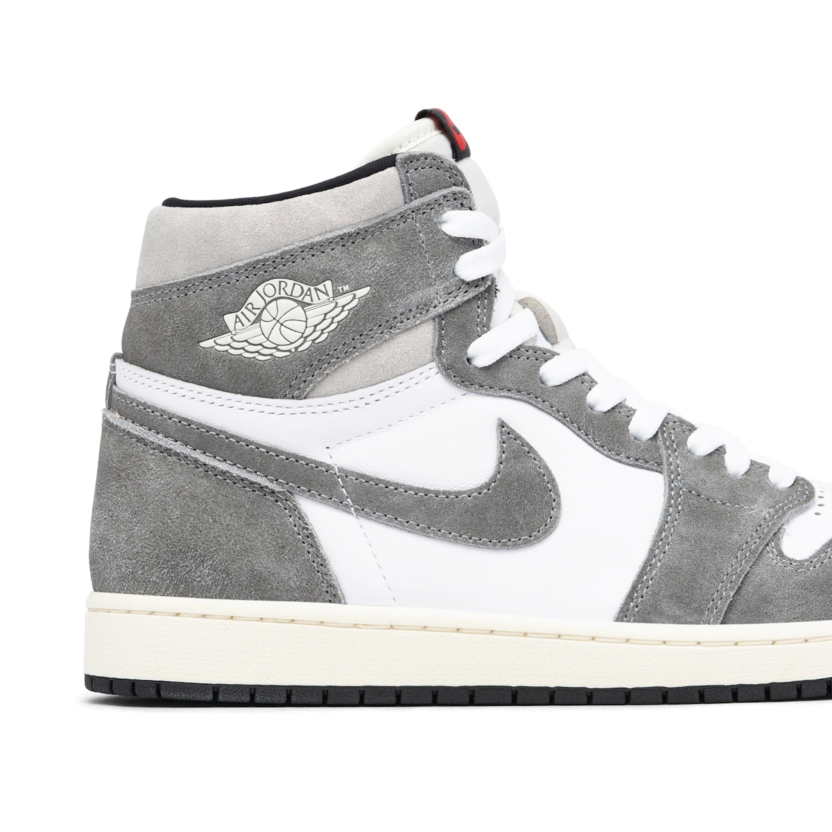 Nike Air Jordan 1 Retro High OG Light Smoke Grey