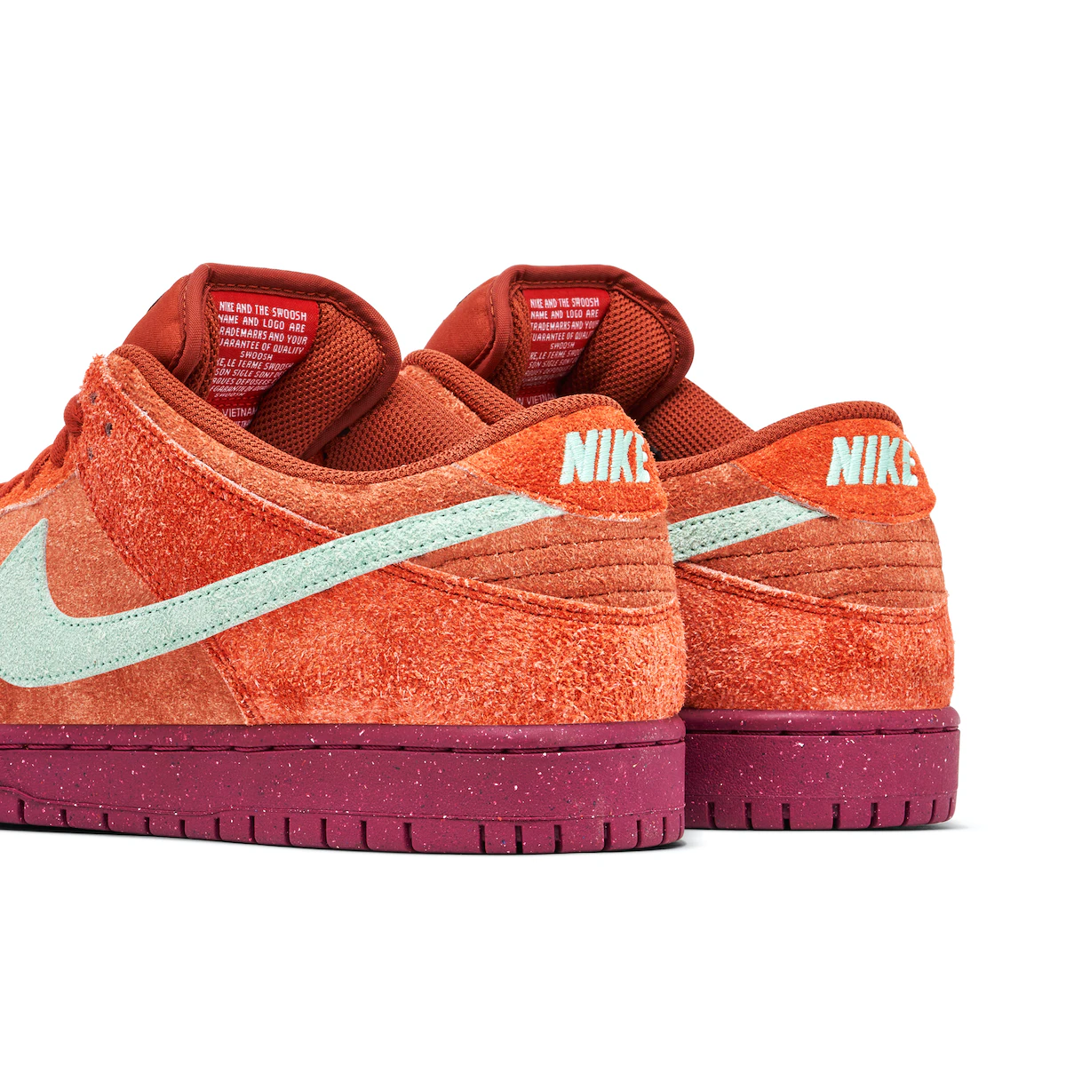 Nike SB Dunk Low Mystic Red Rosewood