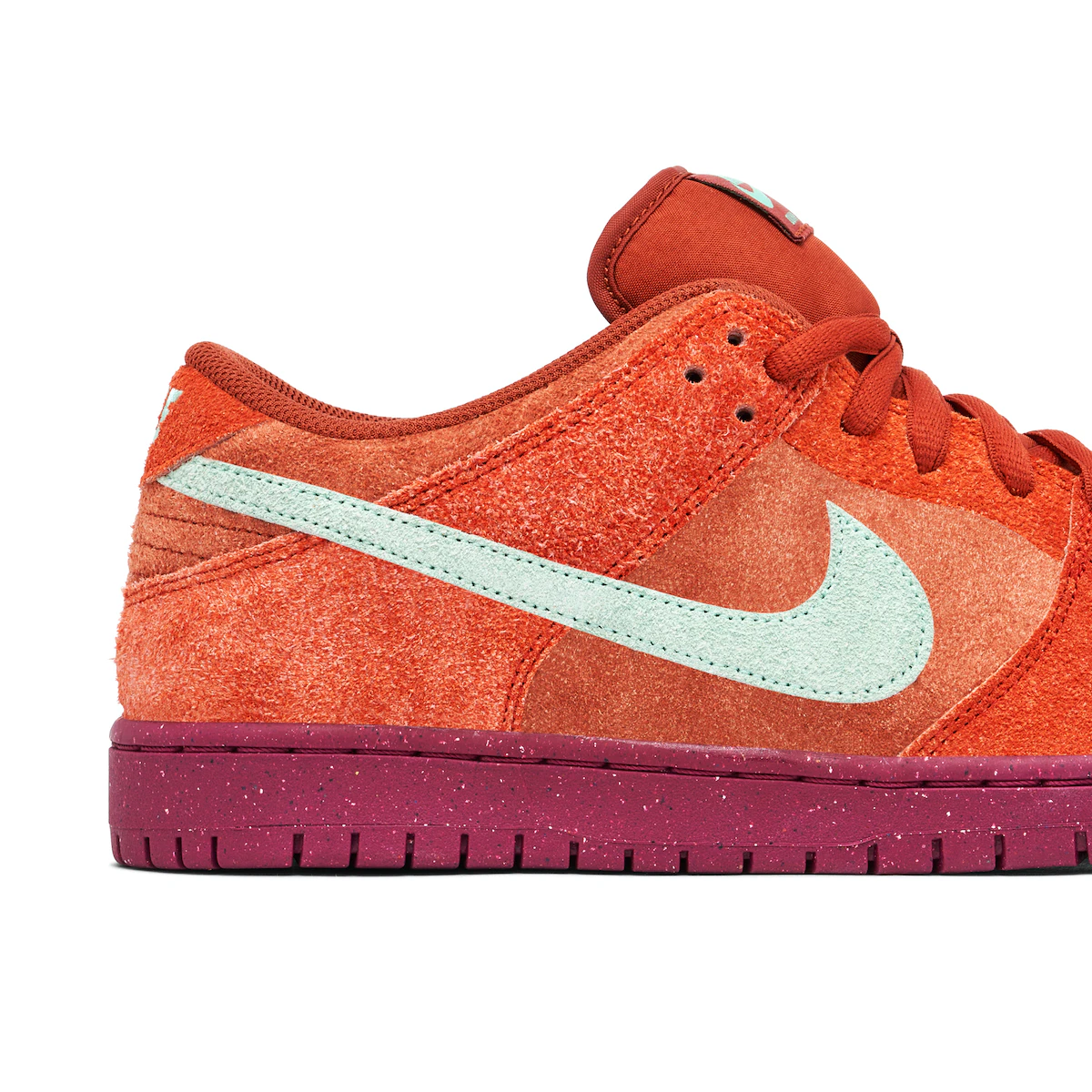 Nike SB Dunk Low Mystic Red Rosewood